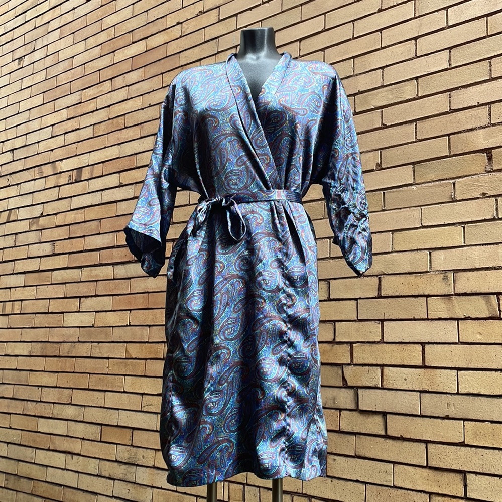 Vintage Frederick’s of Hollywood paisley Robe Kimono and sash belt OSFA